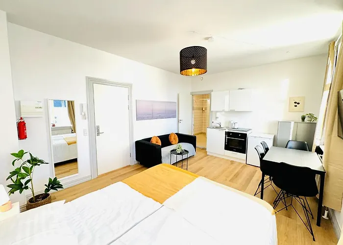 Aday - Modern In The Center *